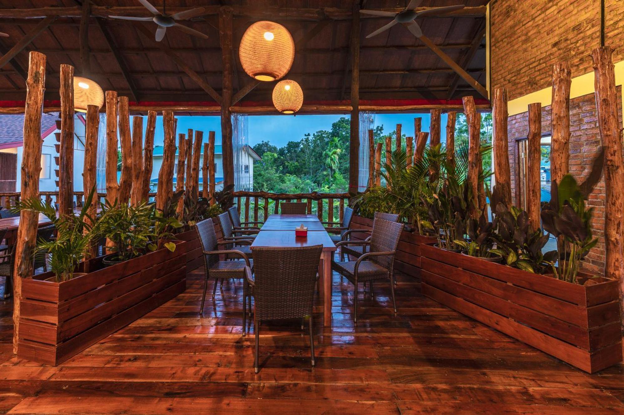 Borneo Sepilok Rainforest Resort Extérieur photo